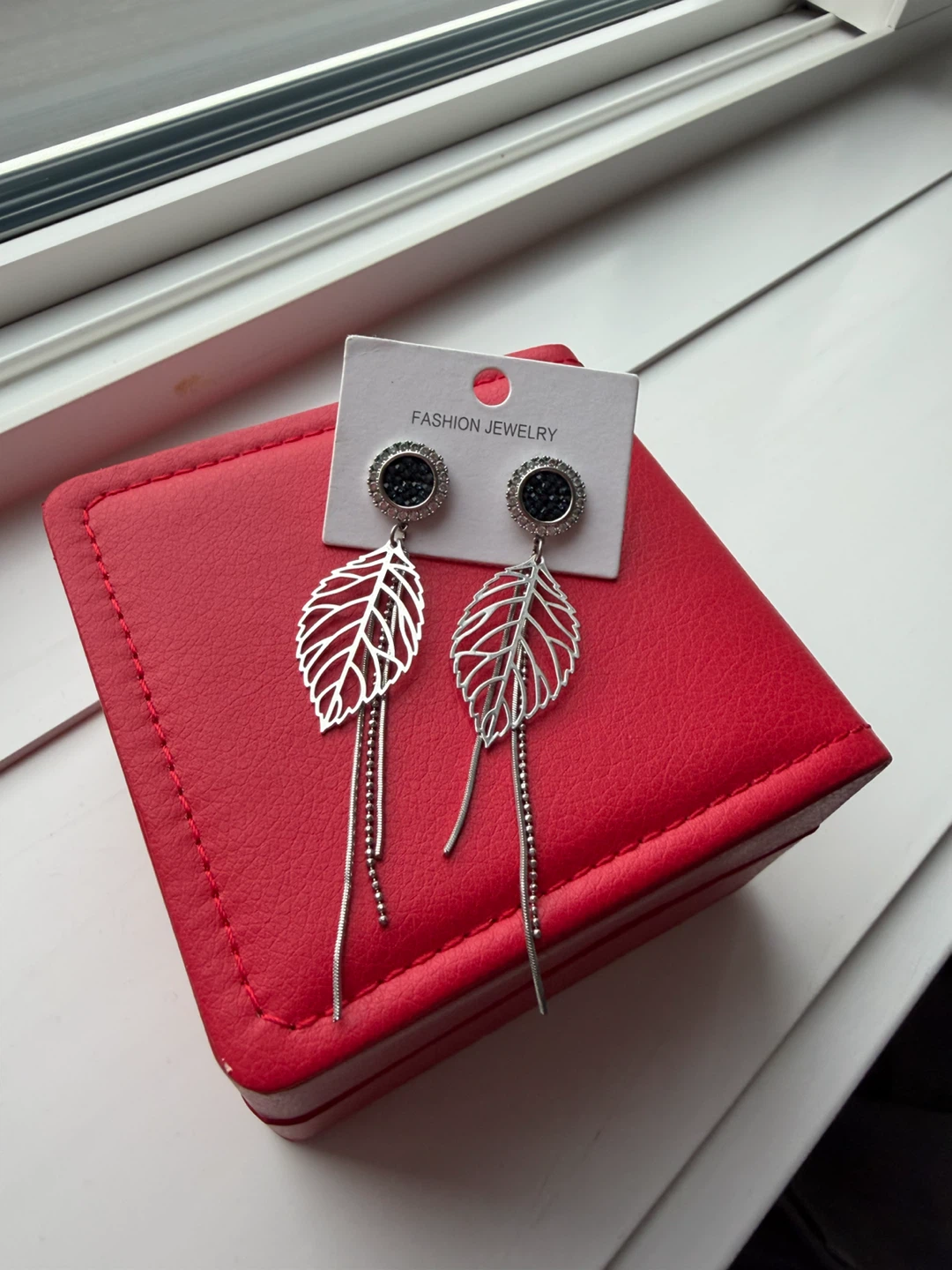 Leaf Dangle Earrings - photo 3