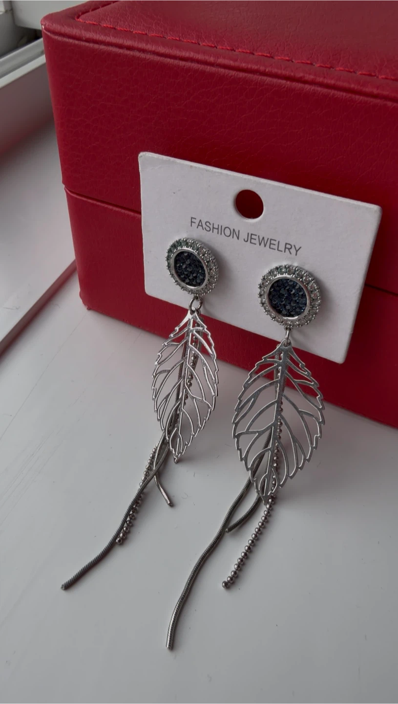 Leaf Dangle Earrings - photo 5