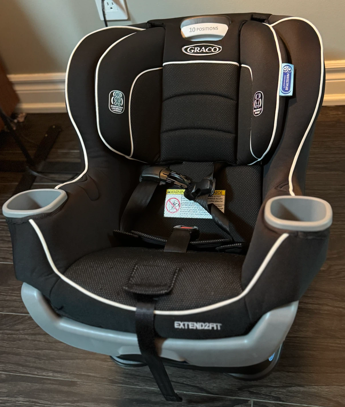 Graco Convertible Car Seat x2 - photo 2