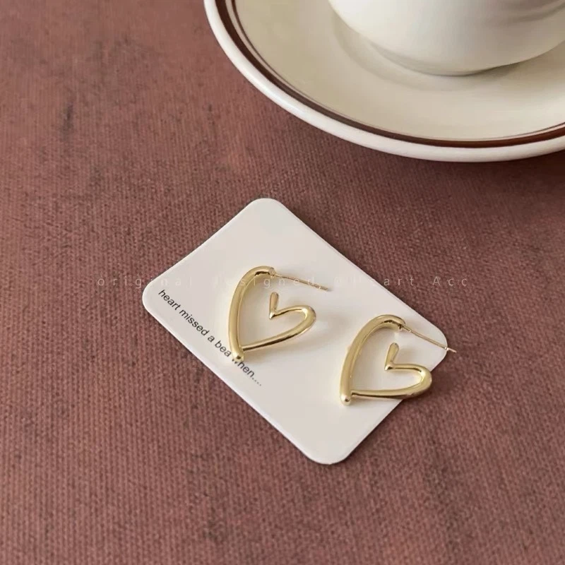 Gold Heart Hoop Earrings - photo 3