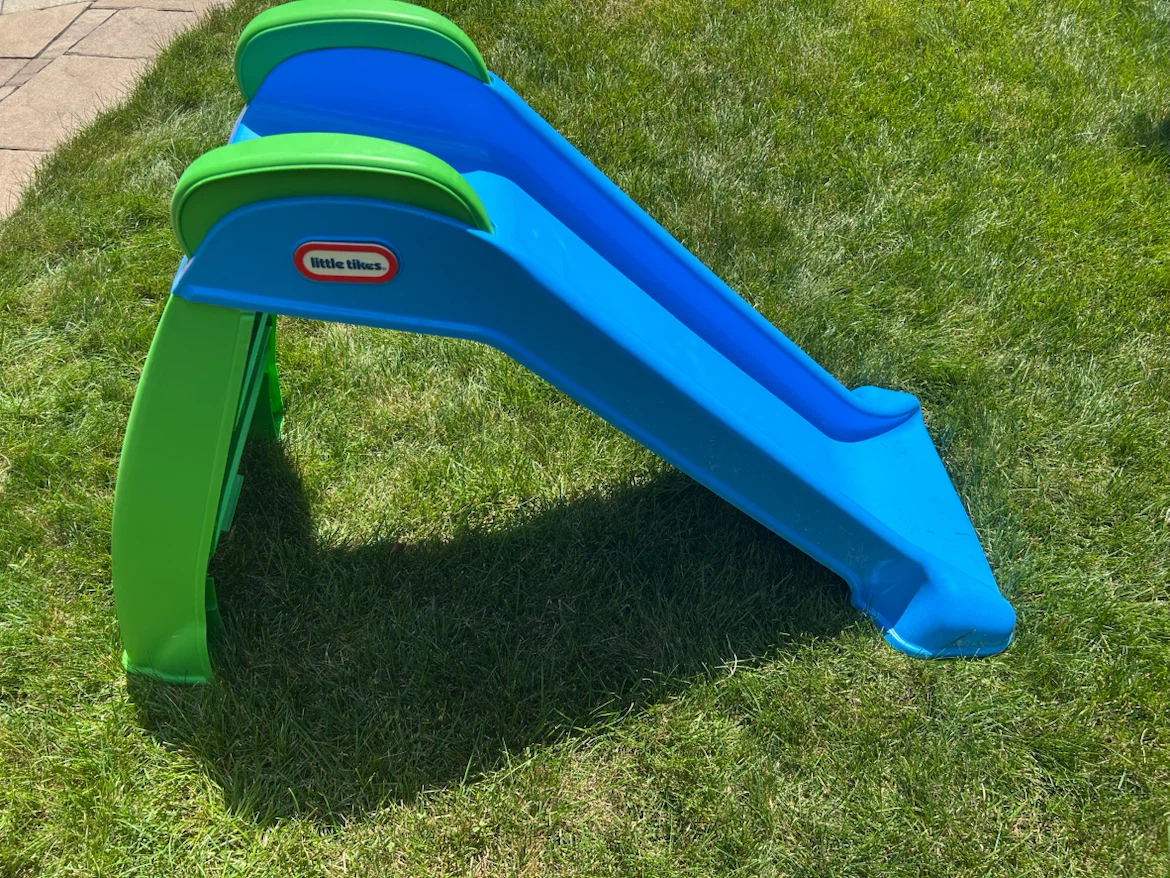 LITTLE TIKES TODDLER SLIDE (SEE LISTING)