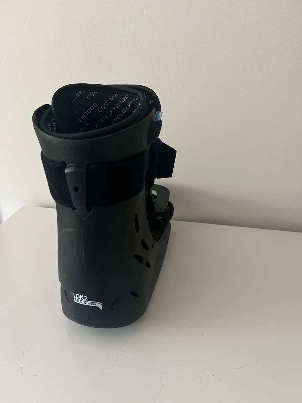 Air Walker Walking Boot - Universal Left or Right – Complete Set - photo 5