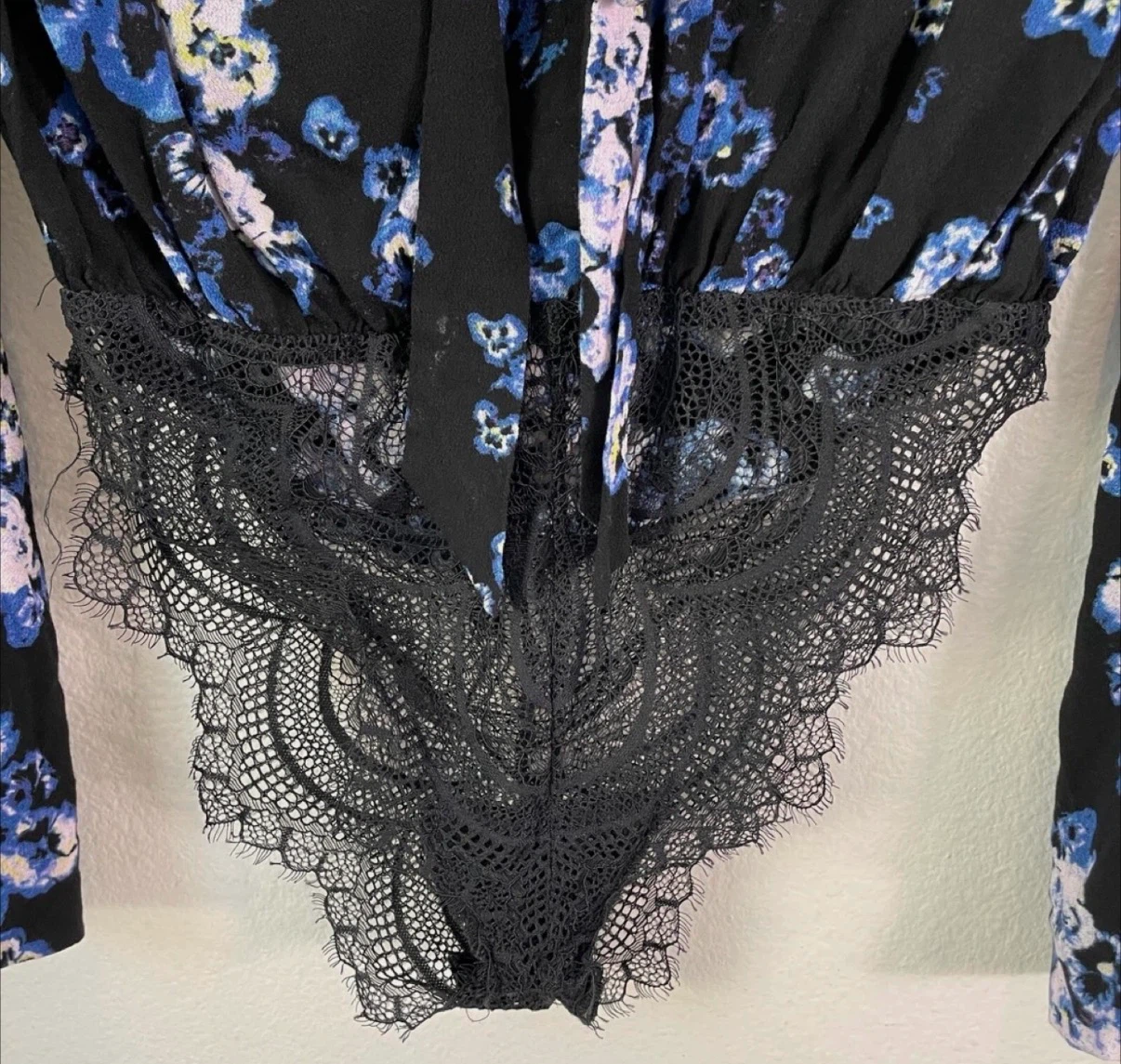 New Free People ‘Forties Feels’ Floral Bodysuit - photo 4