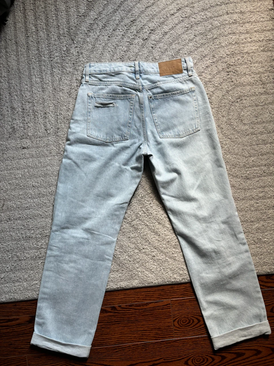 High-waisted Boyfriend Jeans - photo 2