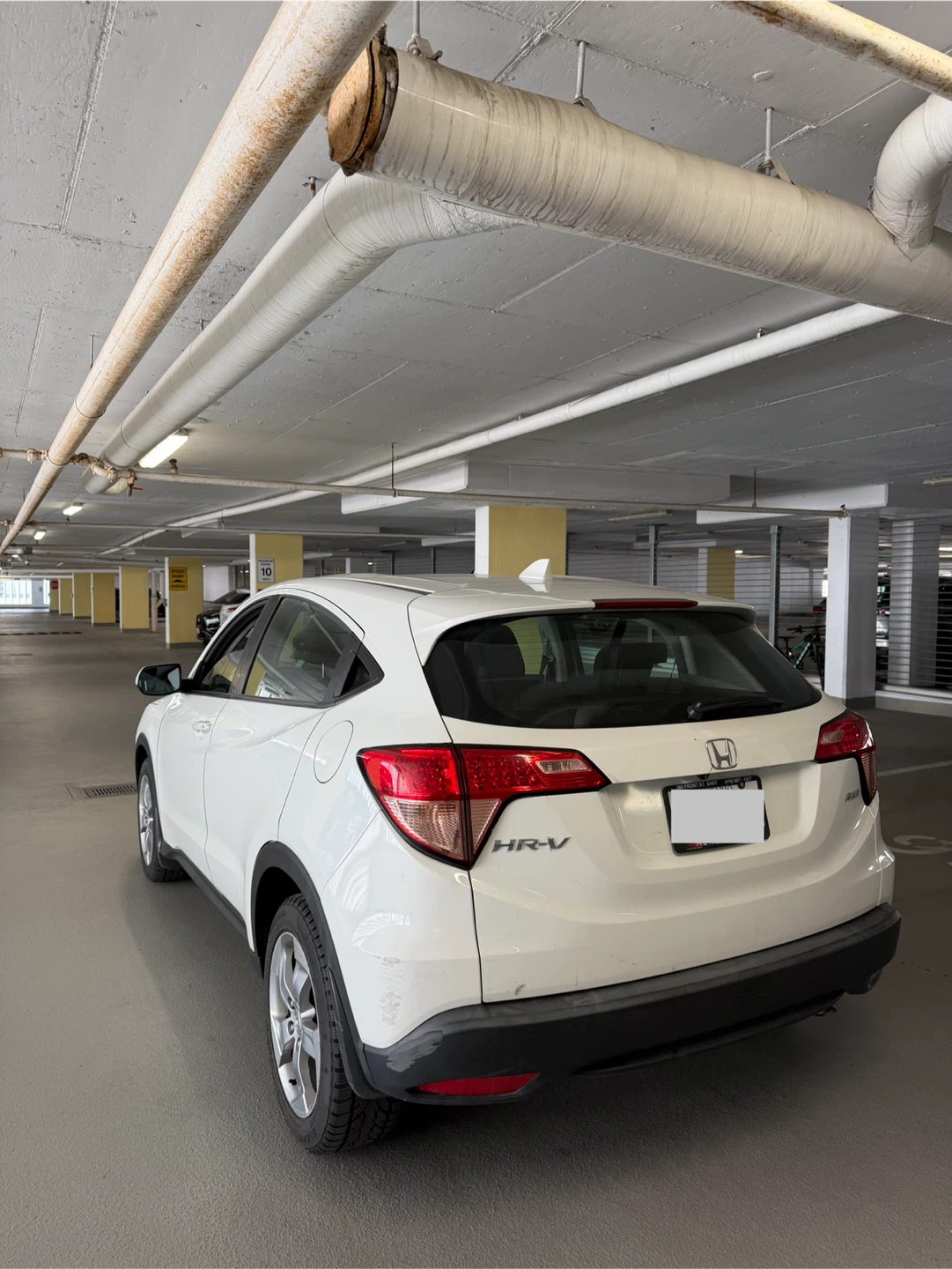 2016 Honda HR-V – White – 97,000 km - photo 4