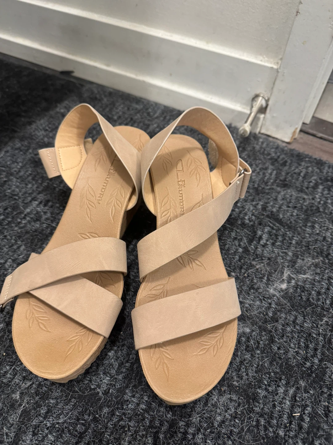 Bzees Wedge Sandals 7.5 size, 240mm