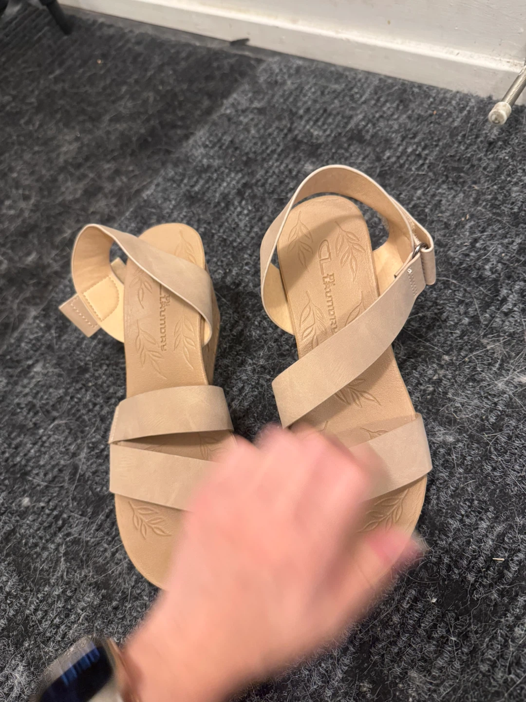 Bzees Wedge Sandals 7.5 size, 240mm - photo 3