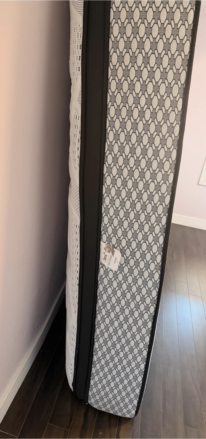 King size mattress - photo 2