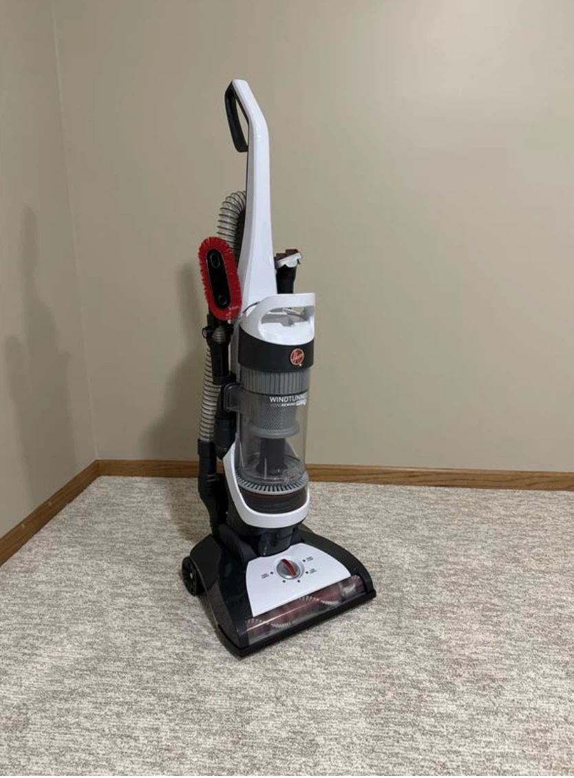 Hoover WindTunnel Rewind Bagless Vacuum Cleaner - photo 2