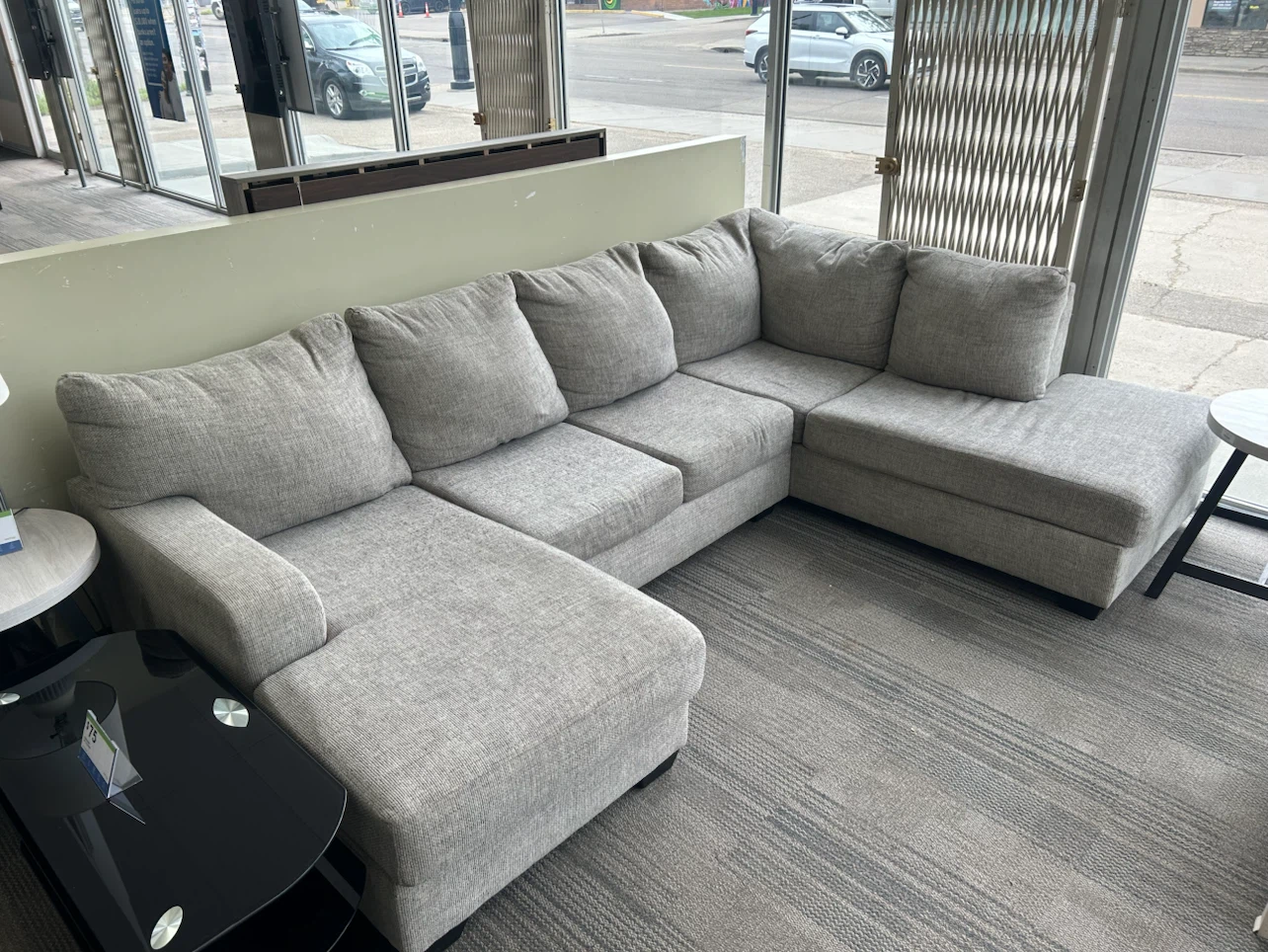 Megginson sectional - photo 2