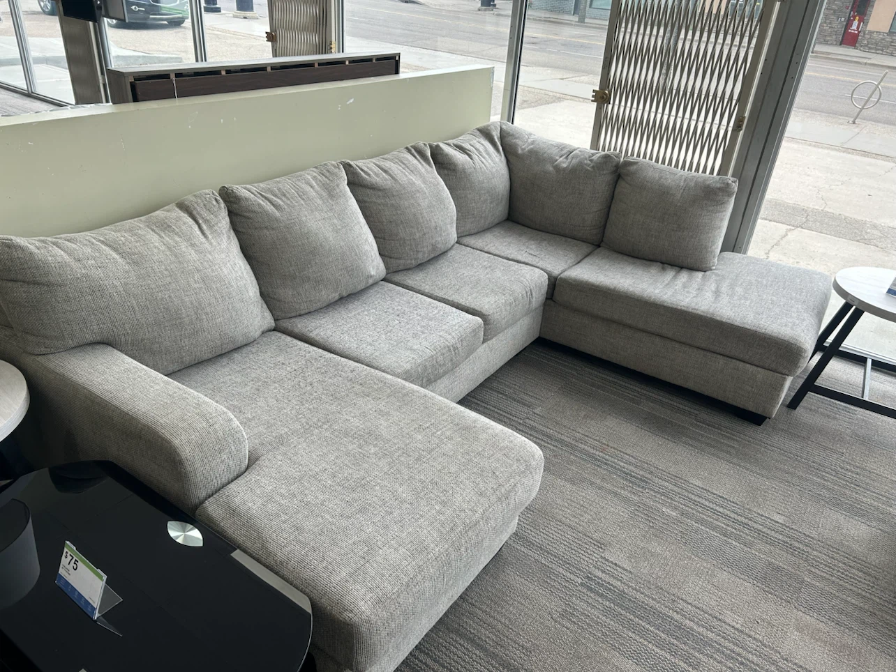 Megginson sectional - photo 4