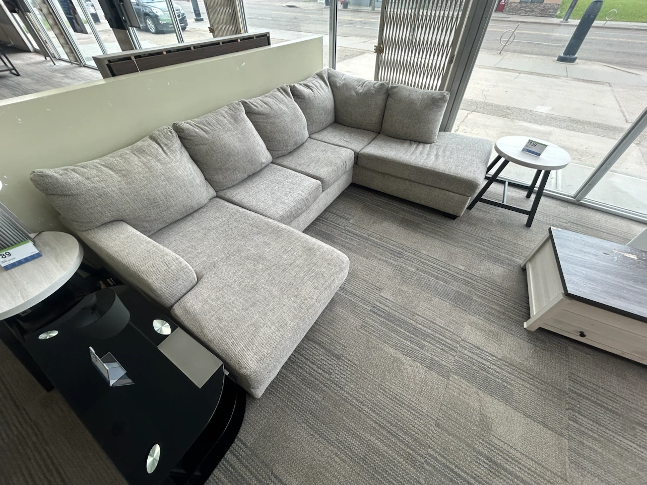 Megginson sectional - photo 5