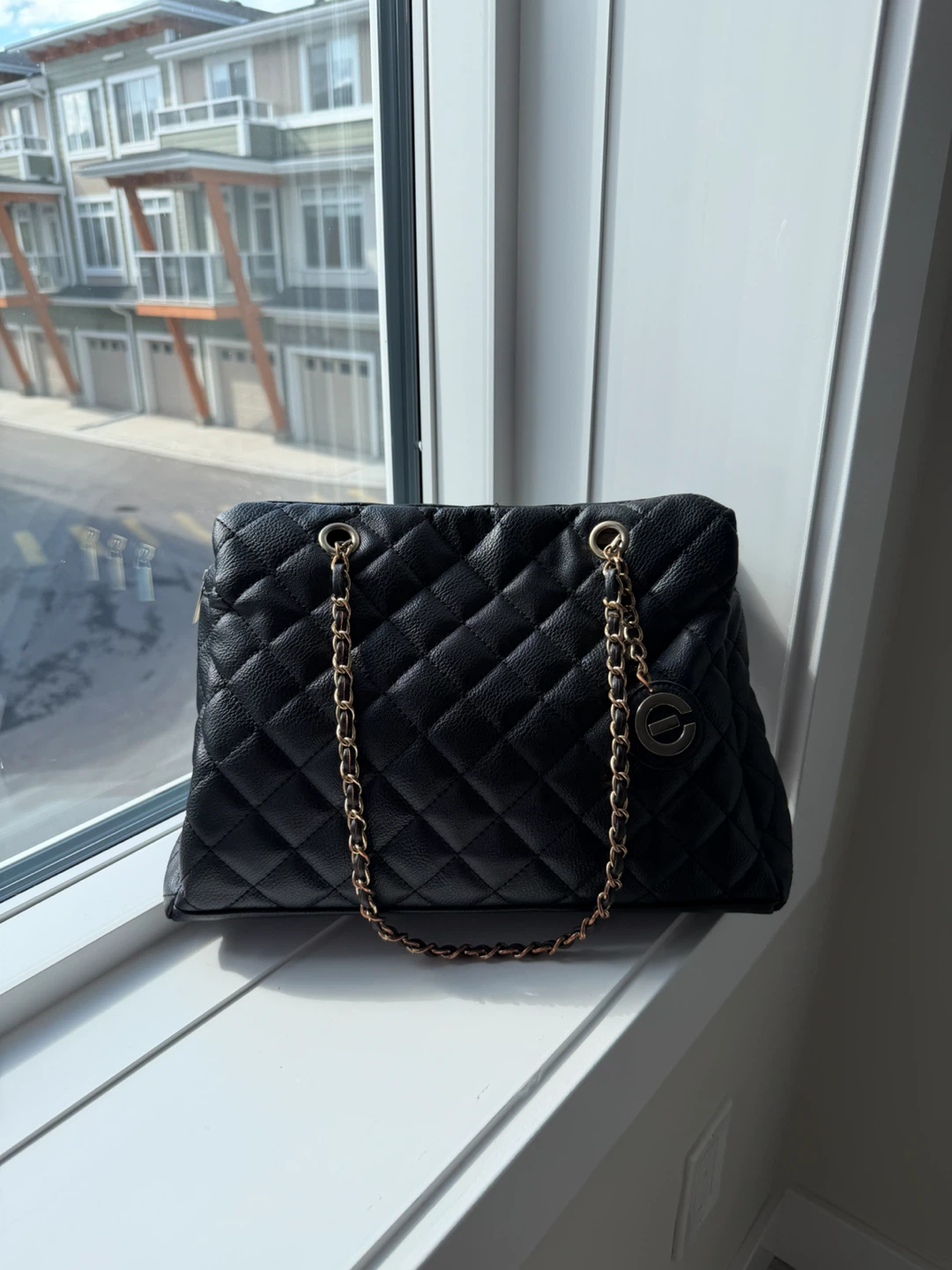 Elizabeth Grant Quilted Tote Bag - Black