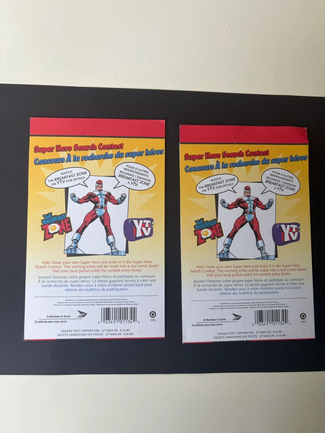 🇨🇦Superheroes Stamp Booklets (4) - photo 2
