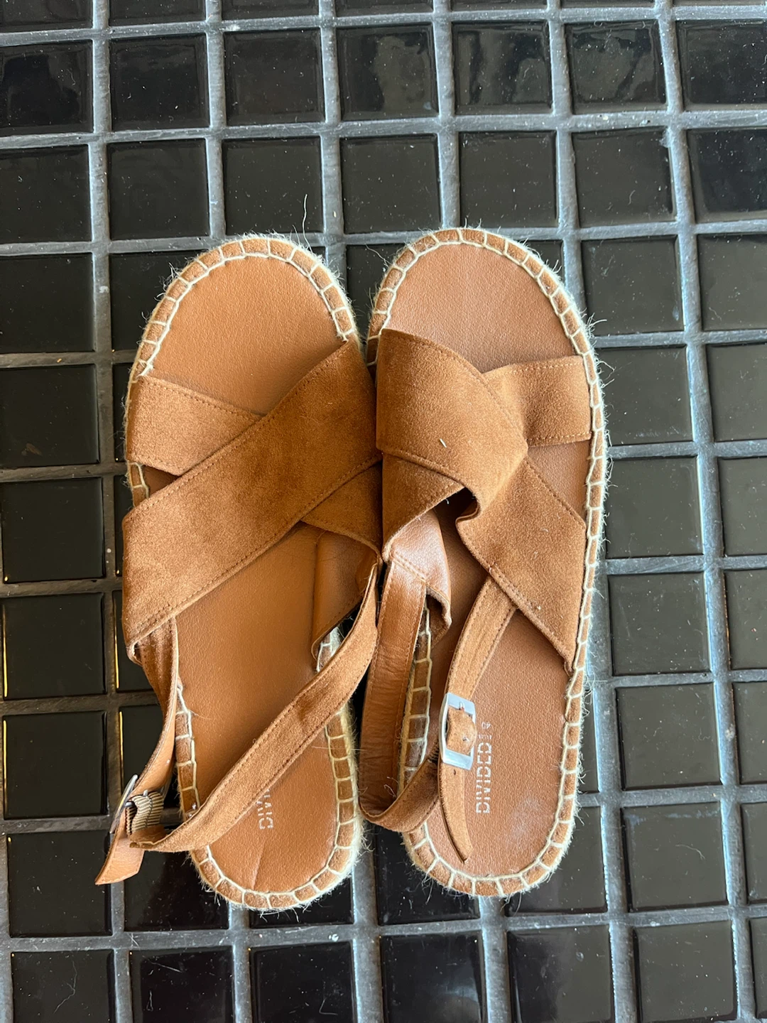 Divided Cross-Strap Espadrille Sandals
