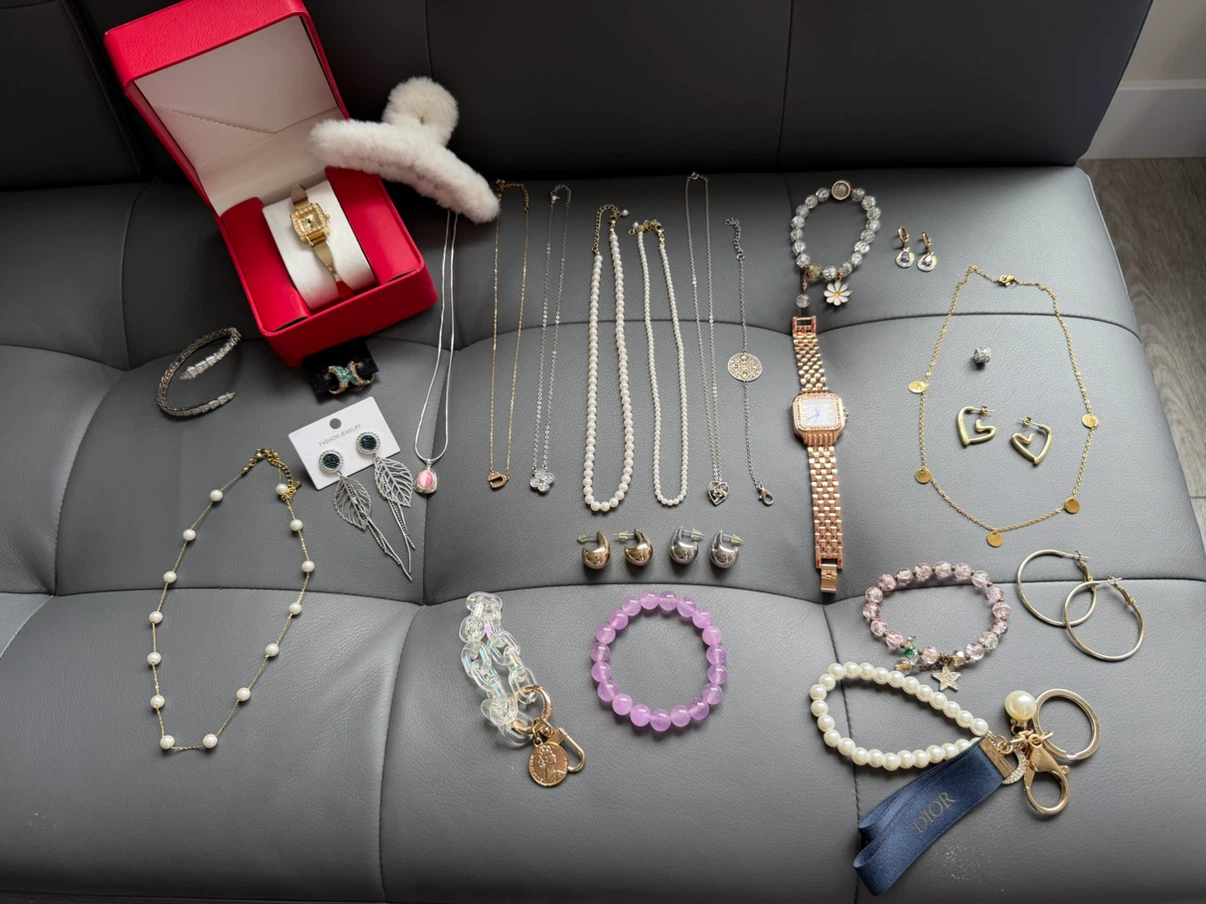 Women's Jewelry - Necklaces, Bracelets, Watches, and Earrings