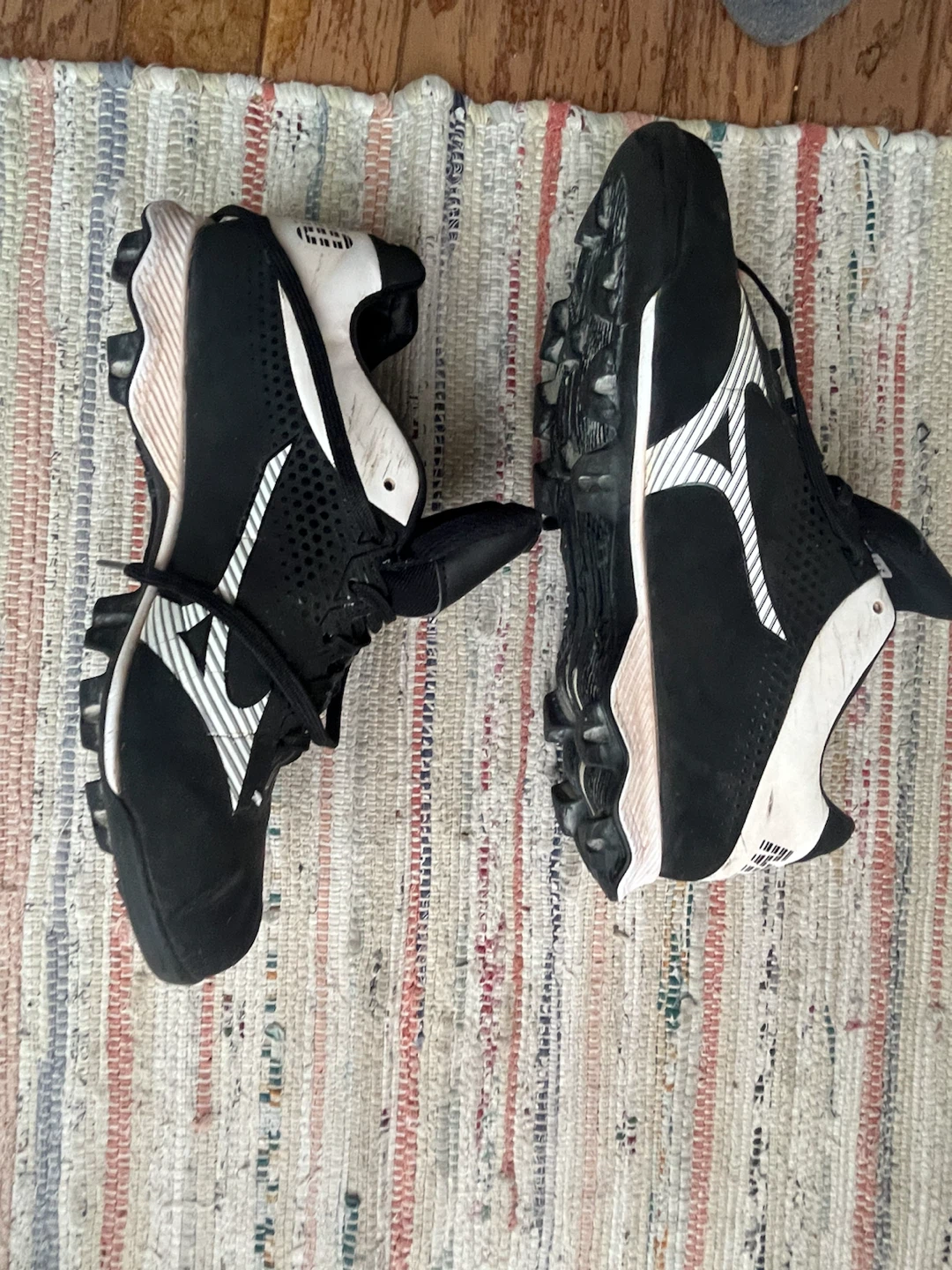 Mizuno Black Baseball Cleats