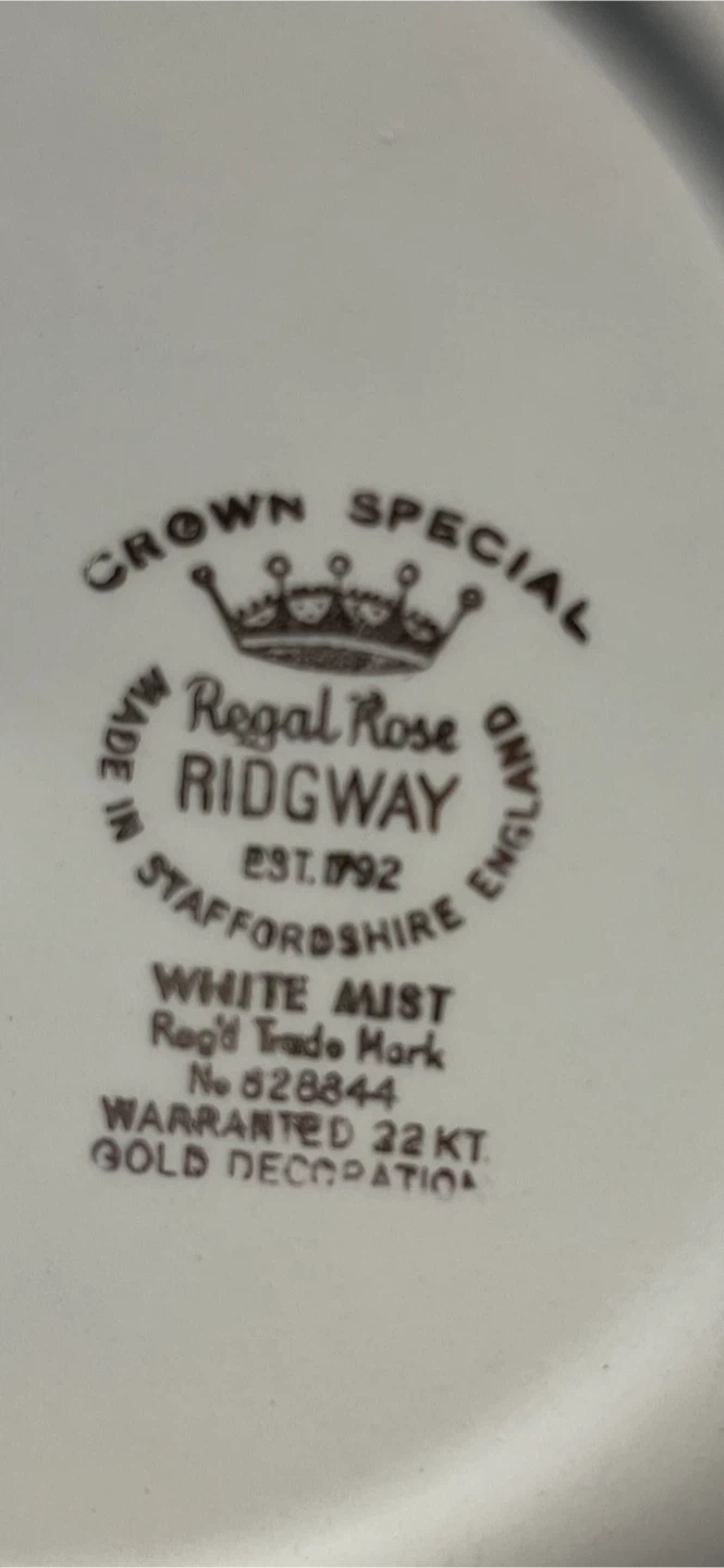 Ridgway White Mist Regal Rose Dinnerware Set - photo 2