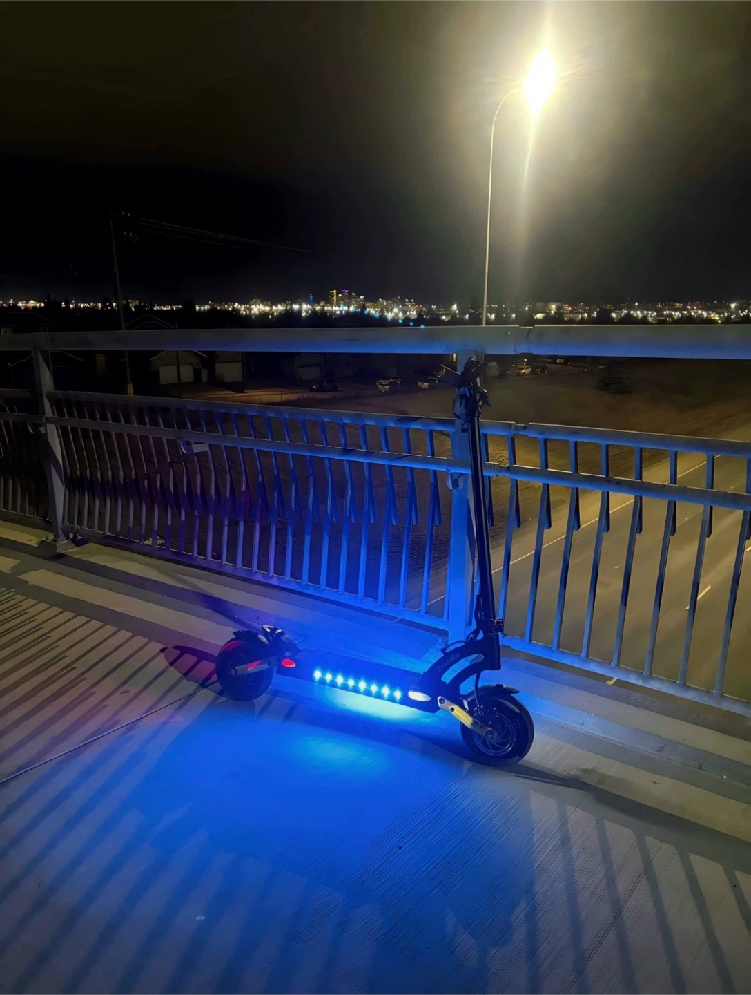 Kaabo mantis 10 Electric Scooter - photo 3