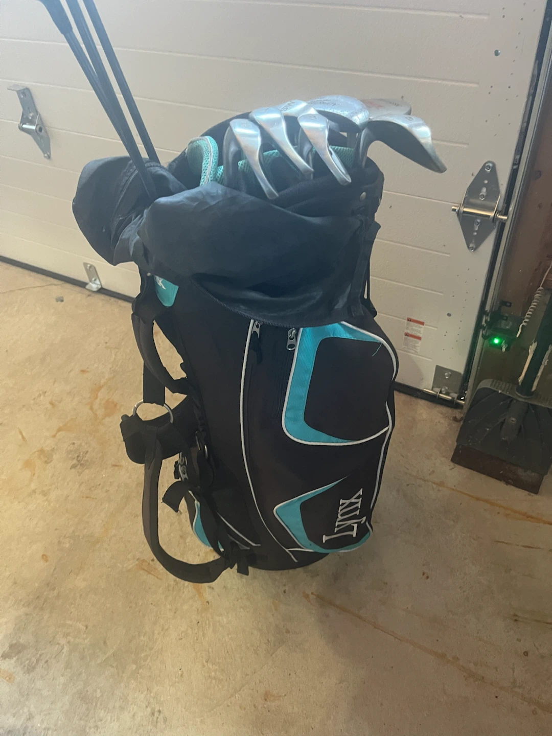 Lynx Golf Club Set with Arnold Palmer Clubs and Bag - photo 3