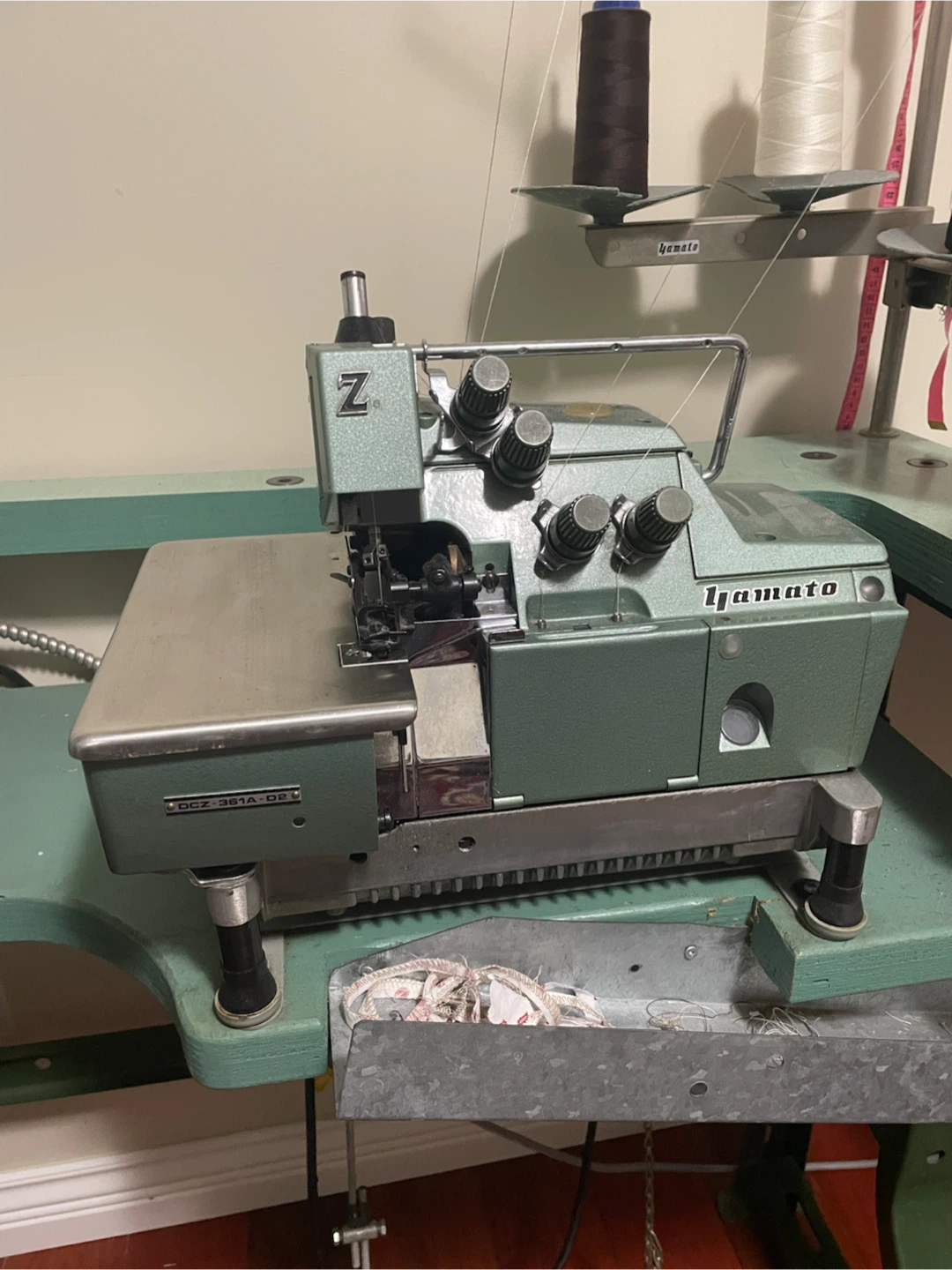 Yamato Overlock Sewing Machine