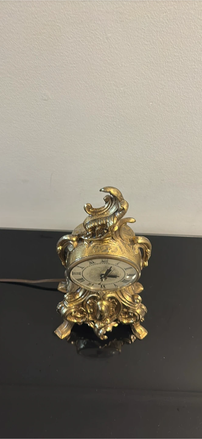 Antique Gold Ornate Mantle Clock - photo 2