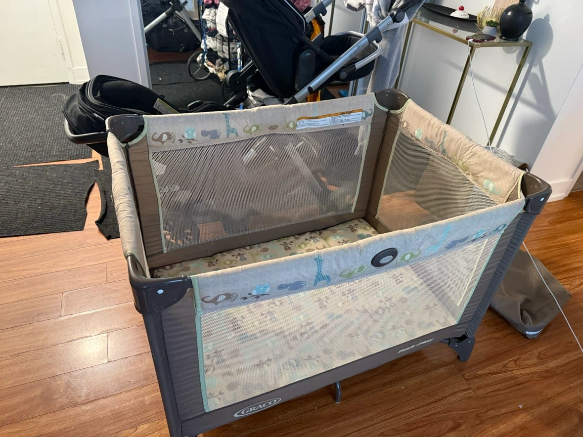 Graco Pack 'n Play Playard