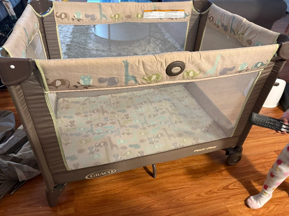 Graco Pack 'n Play Playard - photo 5