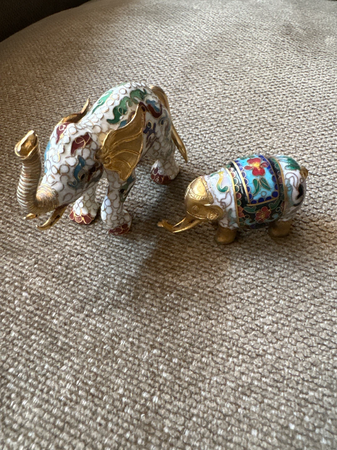 Set of 2 Cloisonné Elephants - photo 3