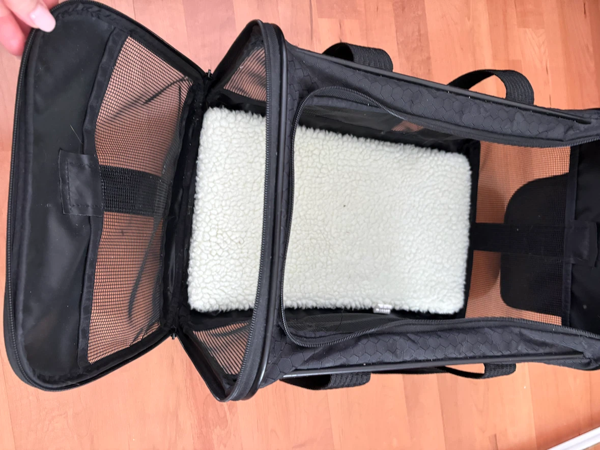 15” X 11” Black Pet Carrier Bag with Fleece Pad - photo 4
