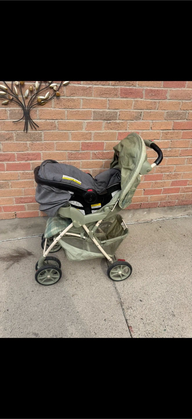 Stroller With Attachable Baby Seat - photo 2