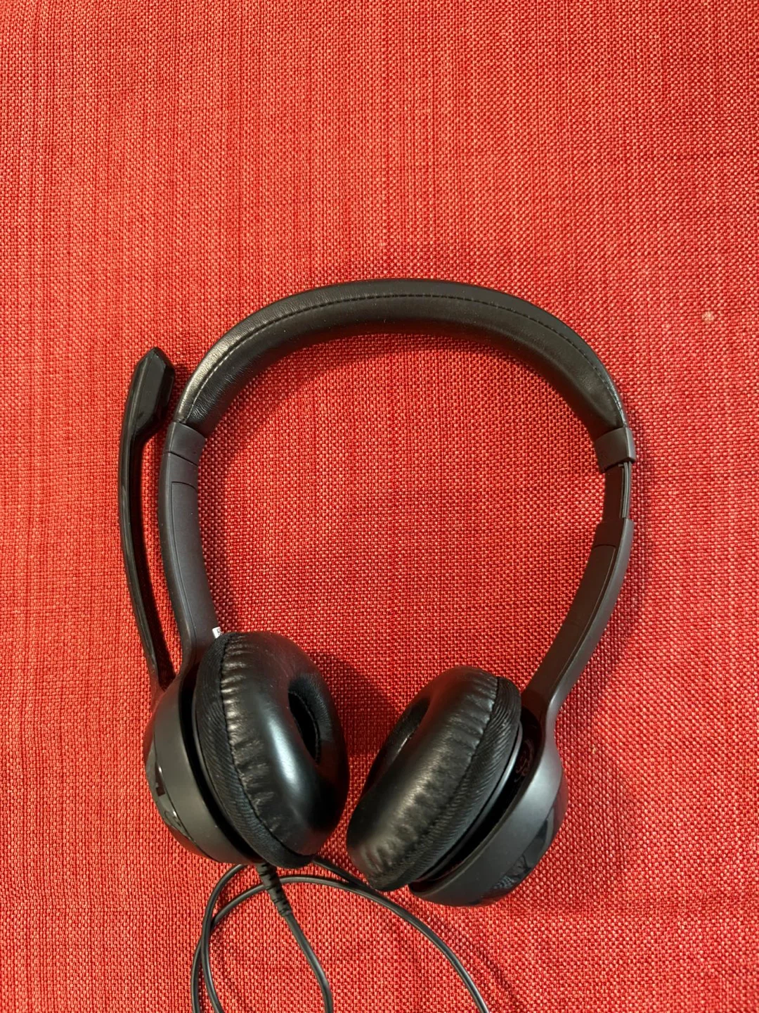 Logitech H390 USB Headset with Microphone