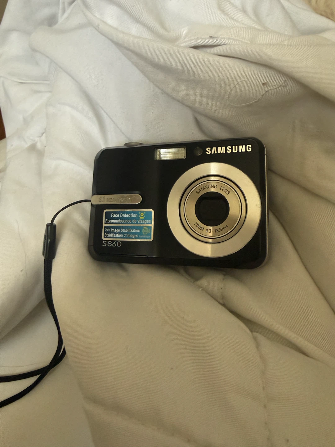 Samsung S860 Digital Camera