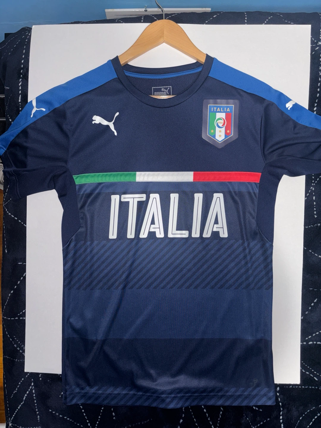 Puma Italia Soccer Jersey - Men’s Small