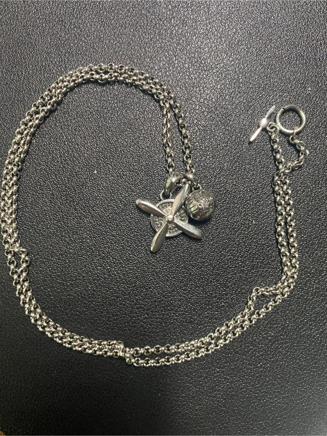 Clock and colours - Silver Airplane Propeller Necklace