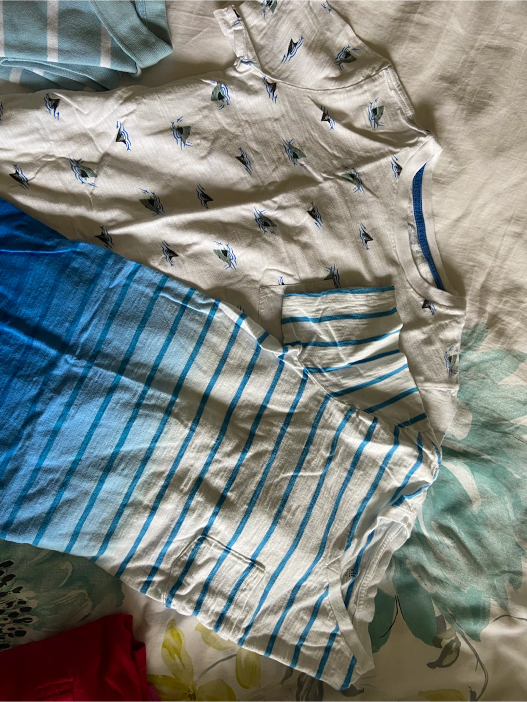 Gap t-shirts (Star Wars & Marvel Comics) - photo 4