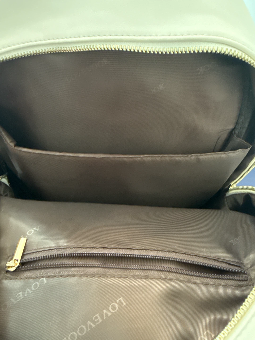 Lovevook Backpack - photo 3