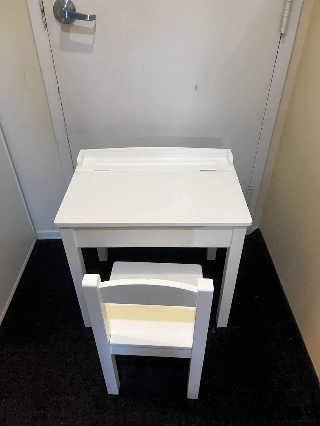 Melissa & Doug White Wooden Art Table & Chair Set