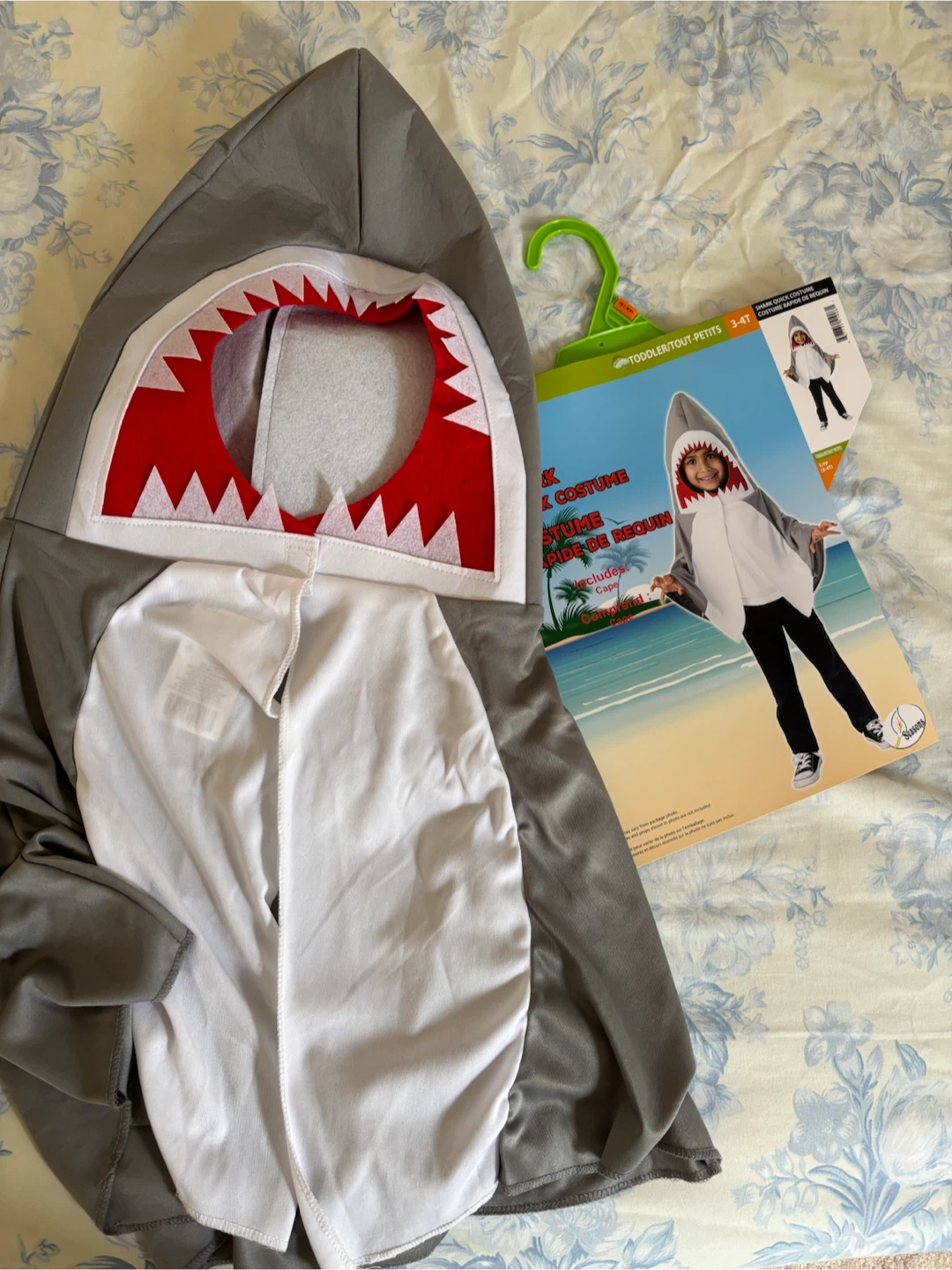 Toddler baby shark costume size 3-4T