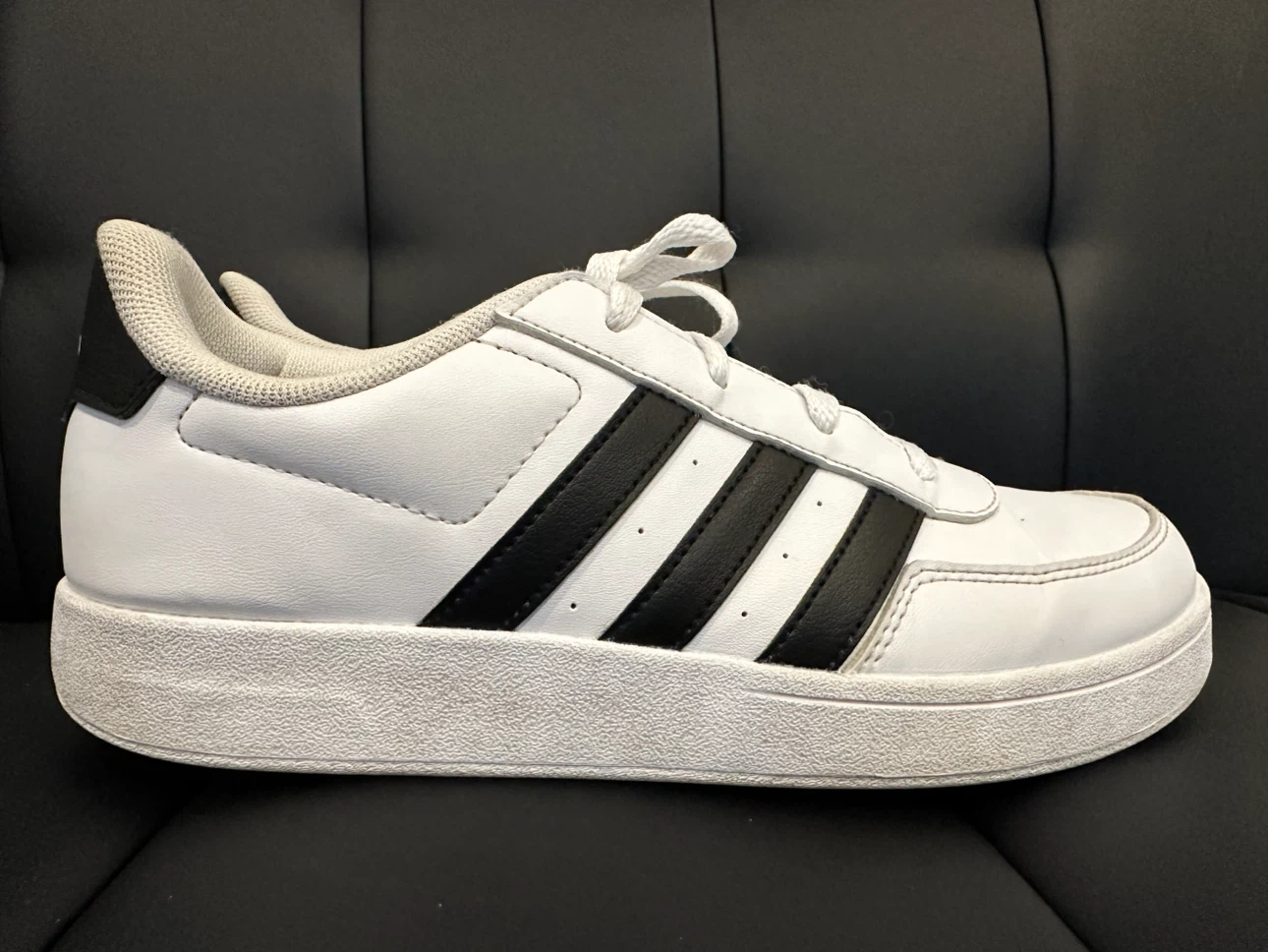 Adidas Sneakers - White/Black