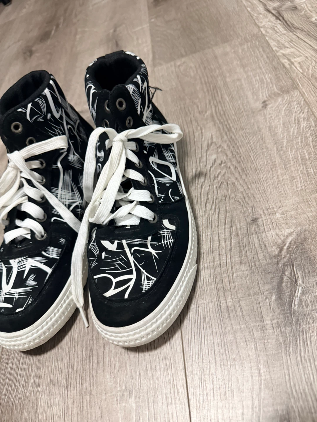 Black and White High-Top Sneakers - photo 2