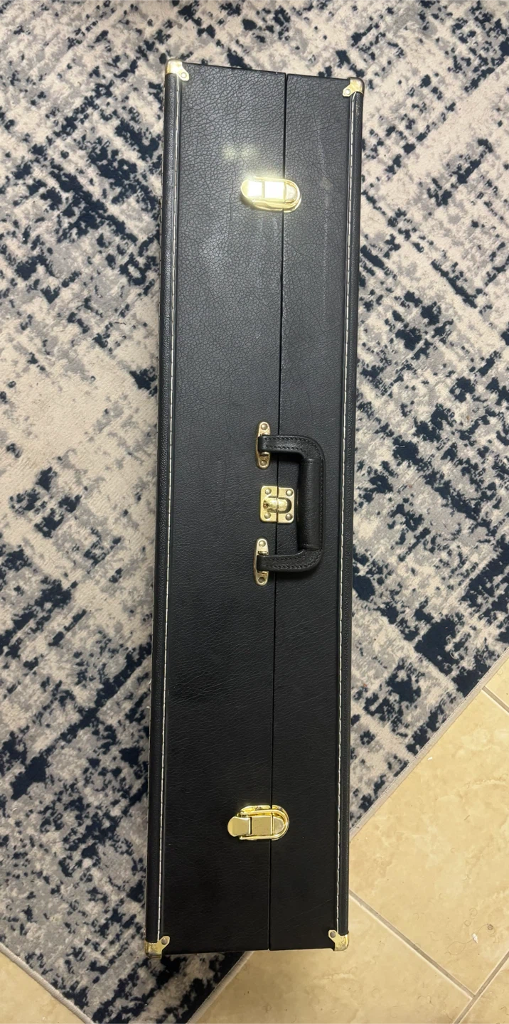Black hard-shell tenor saxophone case - photo 2