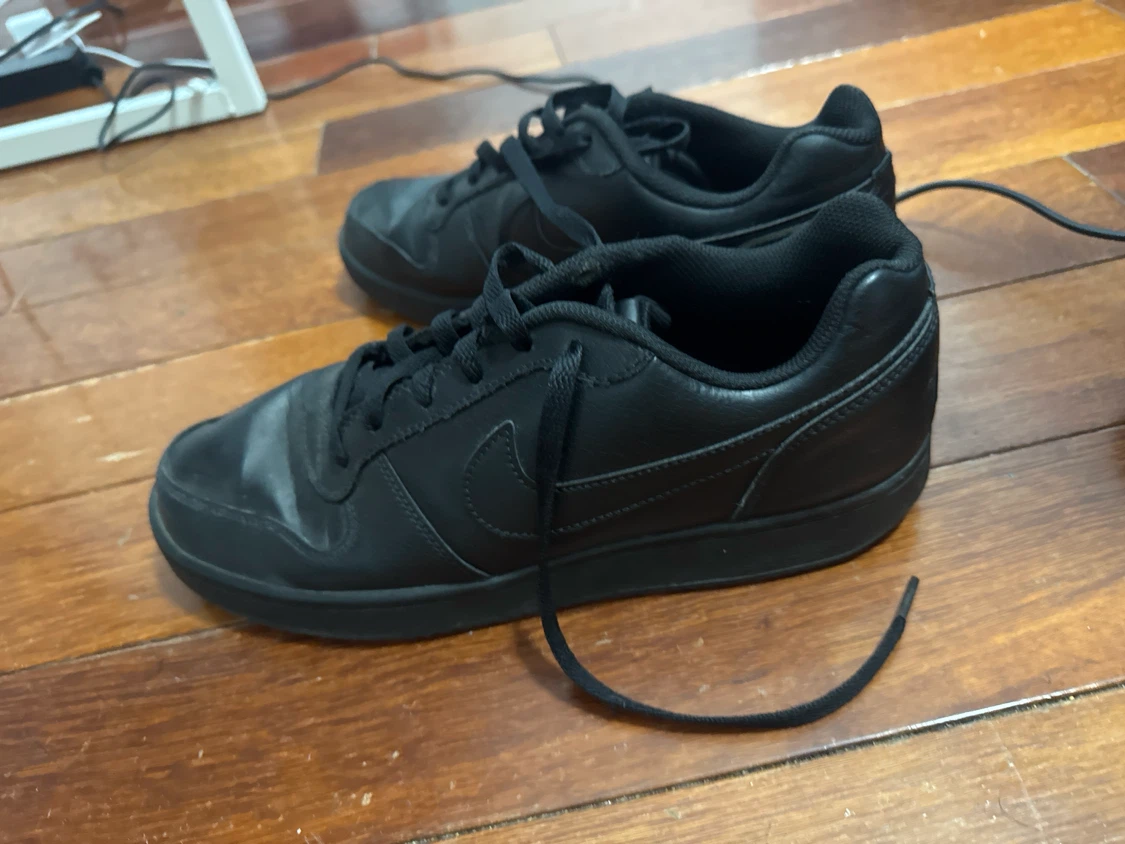 Nike Black Sneakers - photo 3