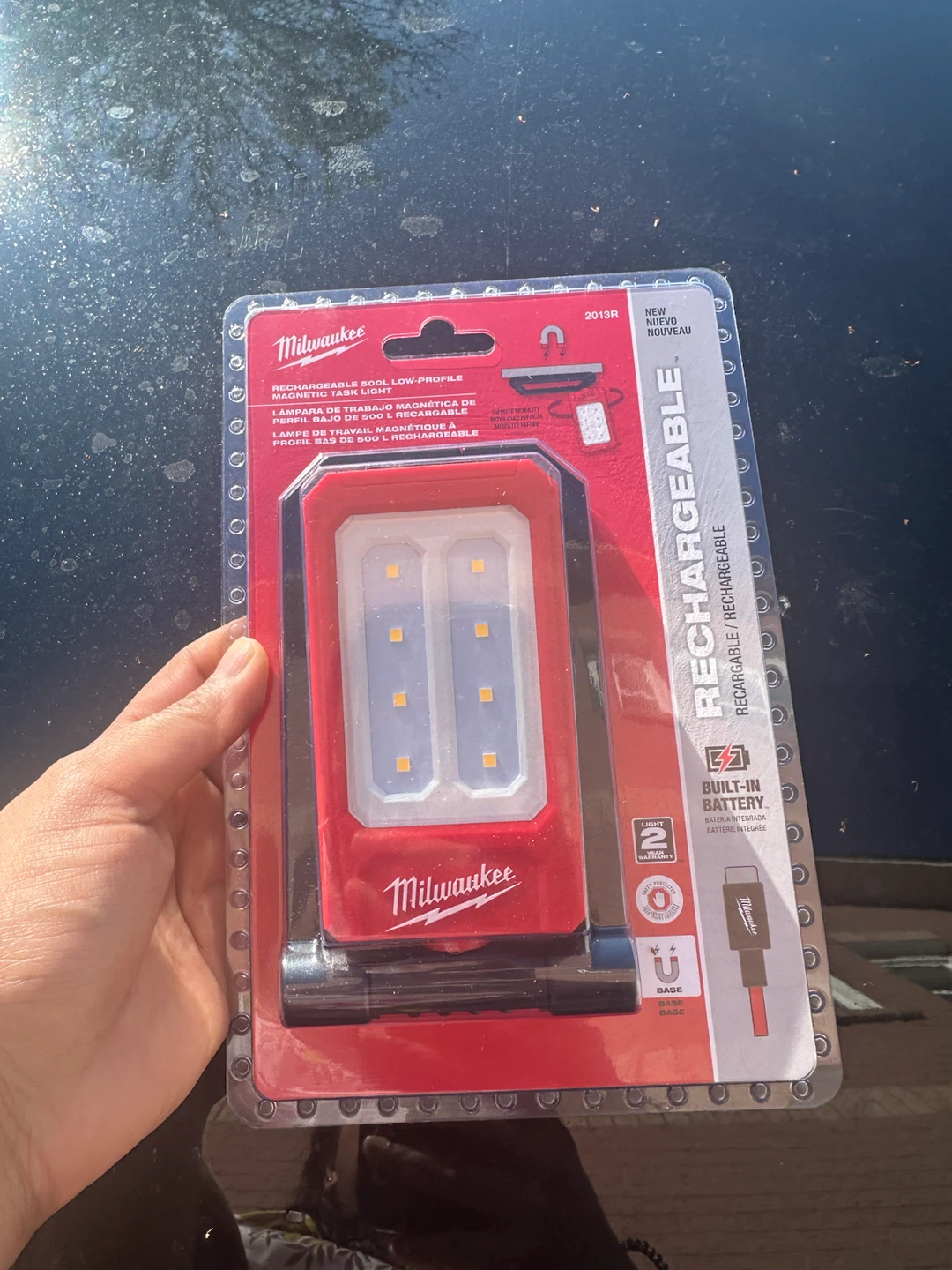 Milwaukee TRUEVIEW Rechargeable High-Definition Work Light