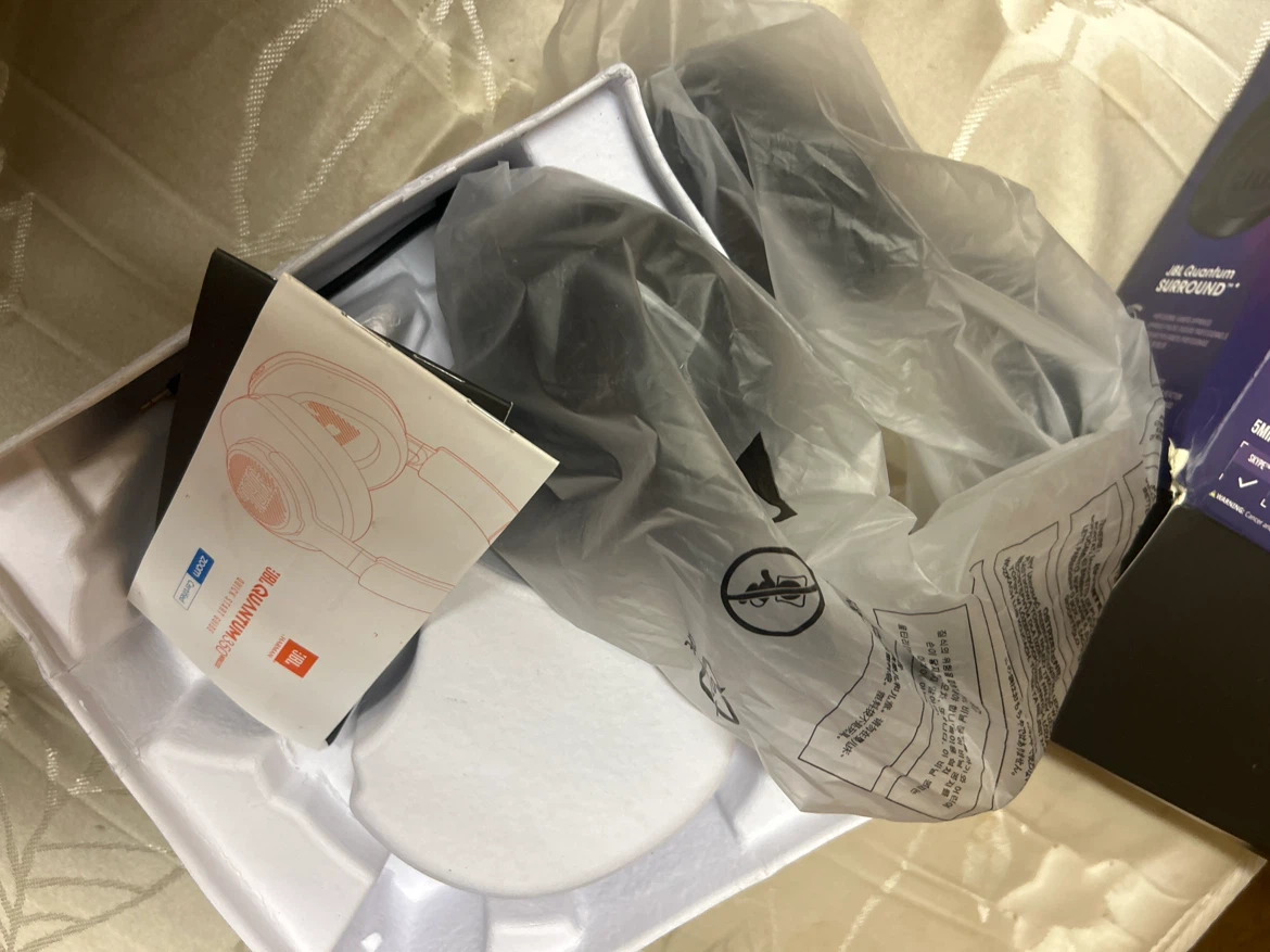 JBL Quantum 350 Wireless Gaming Headset - photo 4