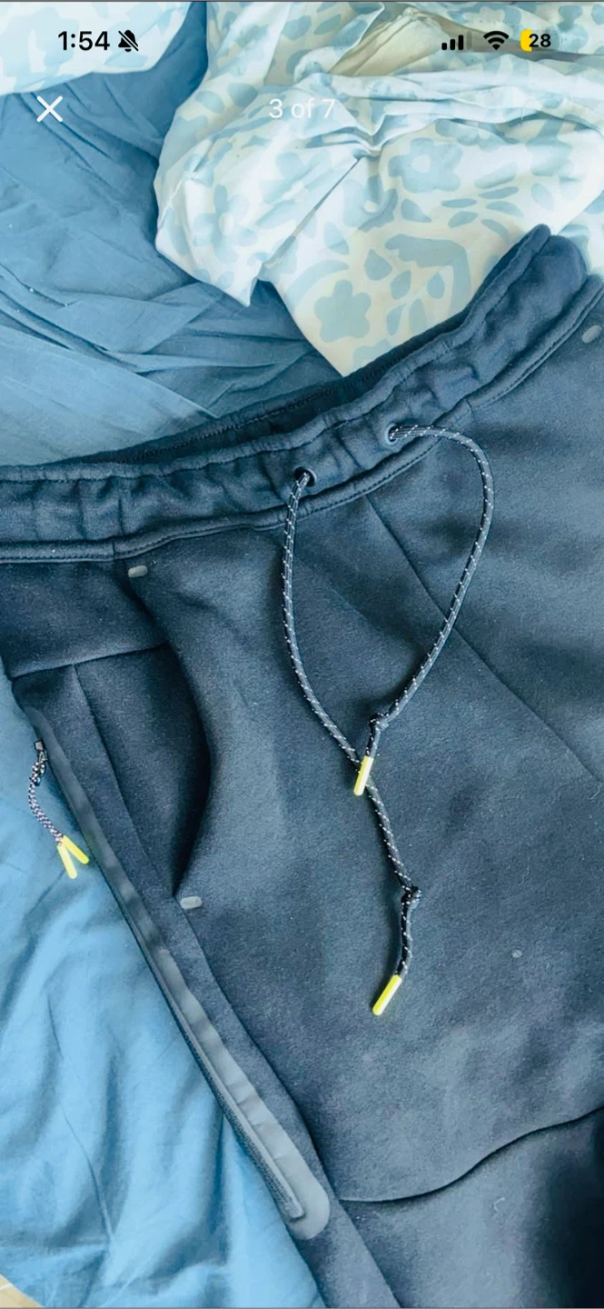 Nike Air Max Joggers - Size Small