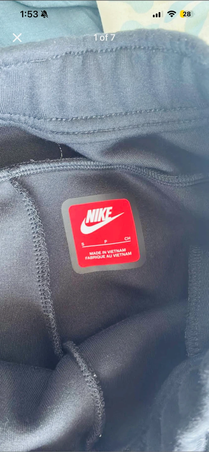 Nike Air Max Joggers - Size Small - photo 4