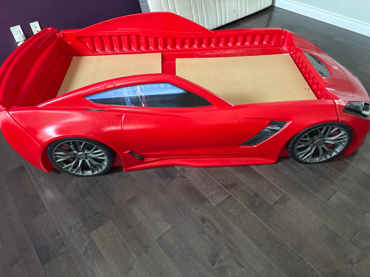 Red Corvette Toddler Bed w mattress - photo 4