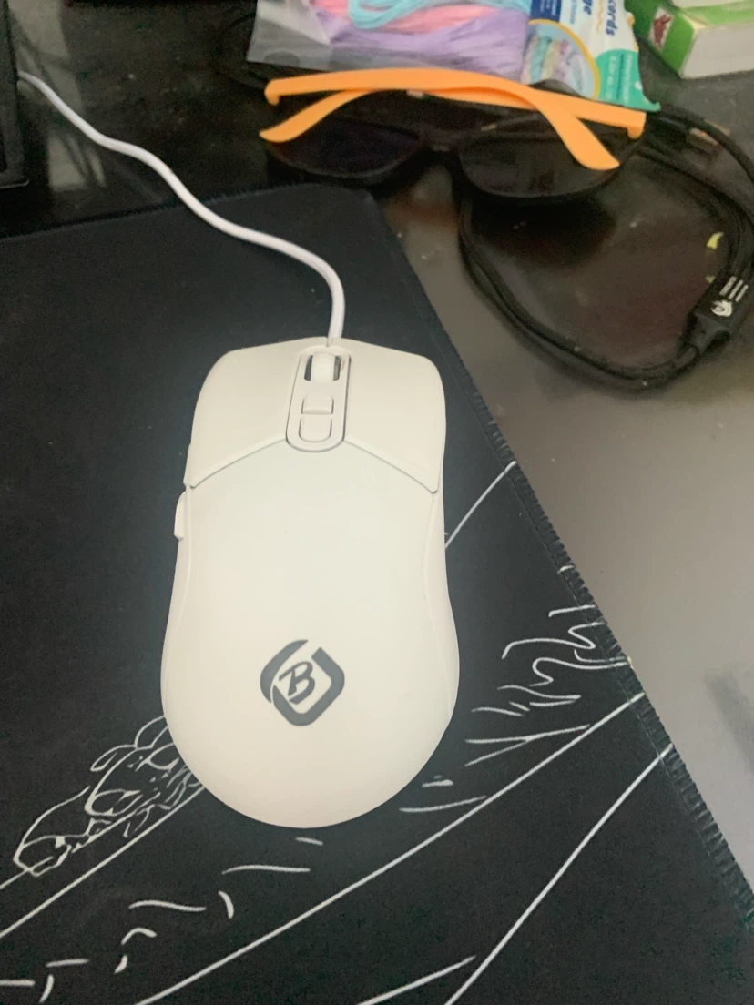 White Wired Computer Mouse - photo 3