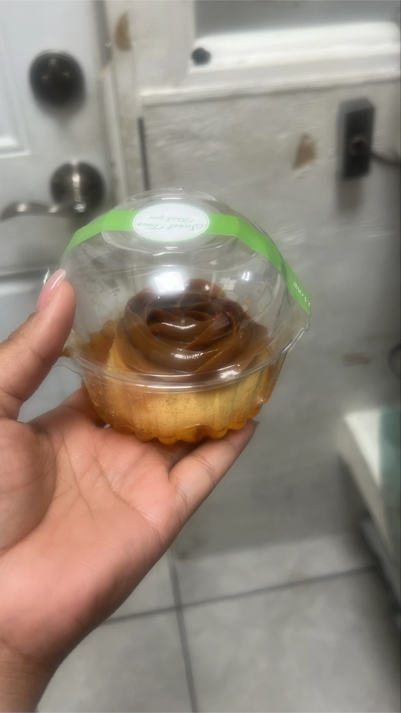 Sweet Time Caramel Rose Cupcake